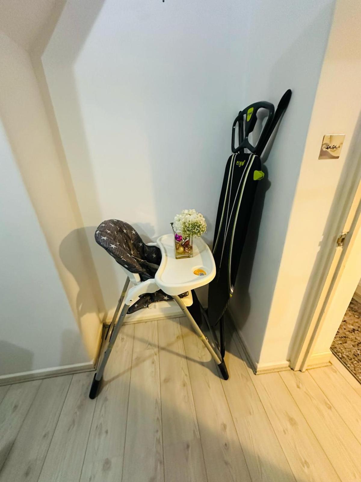 Lovely Quiet Spacious Around Little Venice Desirable Location By Ricky & Giustina Appartement Londen