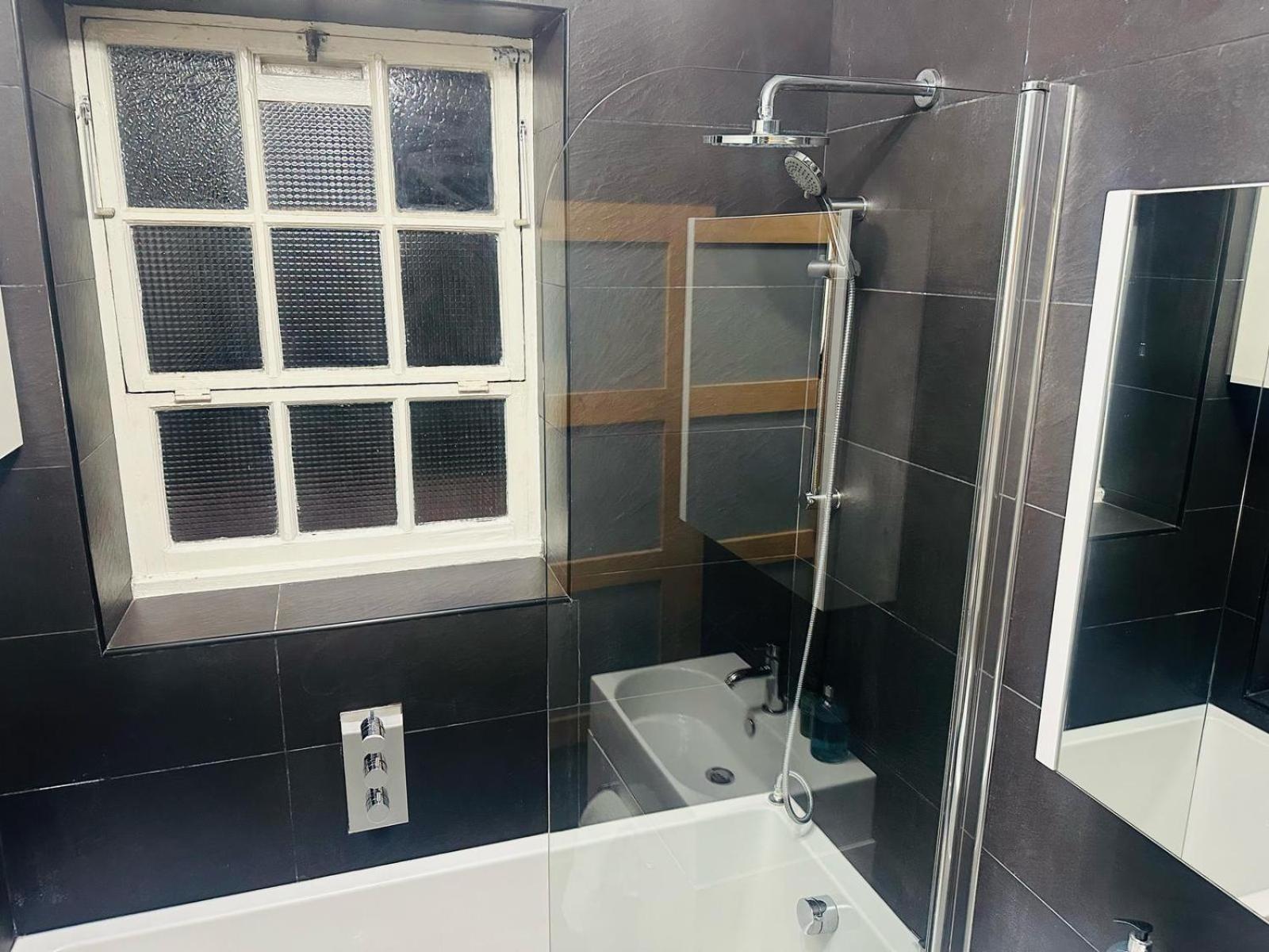 Lovely Quiet Spacious Around Little Venice Desirable Location By Ricky & Giustina Appartement *